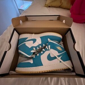 Jordan Women's Sneakers in Teal and White